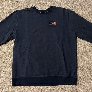 Patagonia Crew Neck. 
Size - Large. 
Color - Navy Blue.